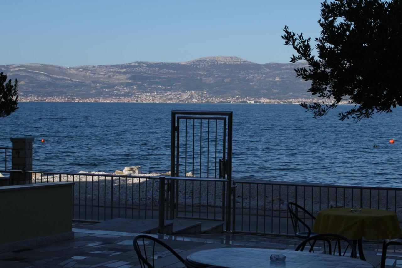 Apartments By The Sea Slatine, Ciovo - 10435 Zewnętrze zdjęcie