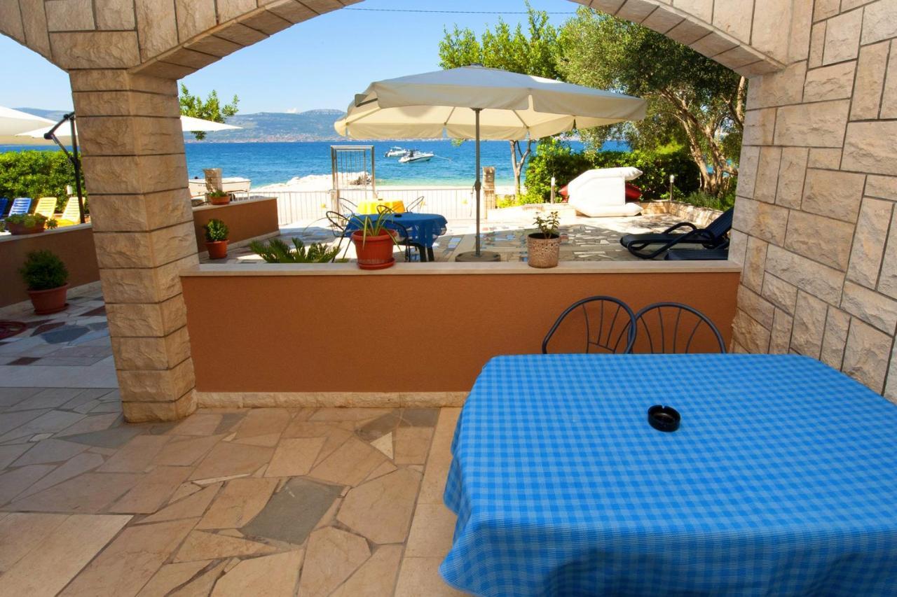 Apartments By The Sea Slatine, Ciovo - 10435 Zewnętrze zdjęcie