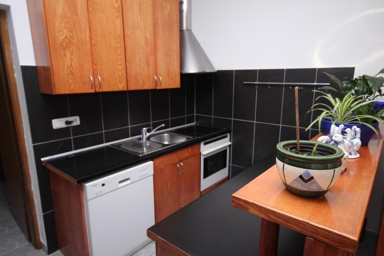 Apartments By The Sea Slatine, Ciovo - 10435 Zewnętrze zdjęcie