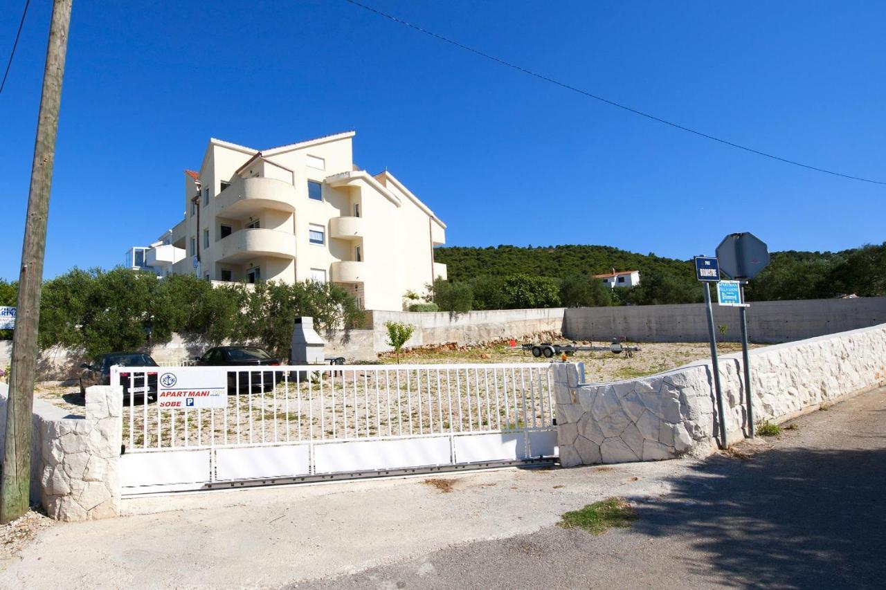 Apartments By The Sea Slatine, Ciovo - 10435 Zewnętrze zdjęcie